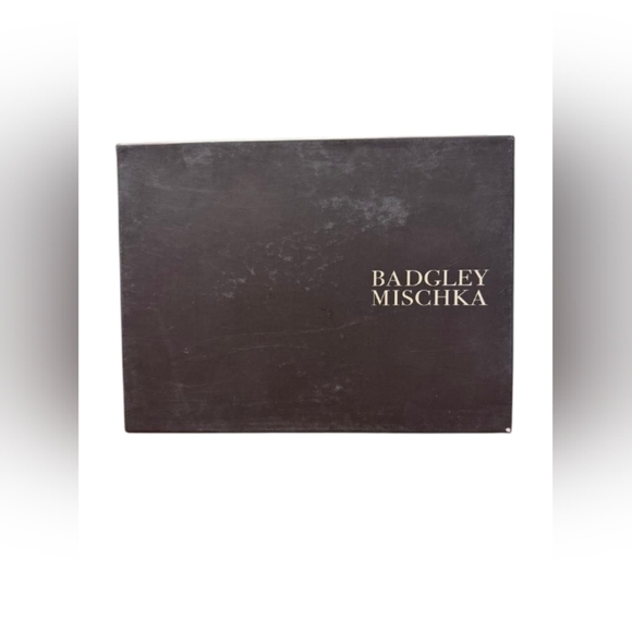 Badgley Mischka NWT Macee Heels Bows Champagne Size 9 1/2 - Picture 2 of 10